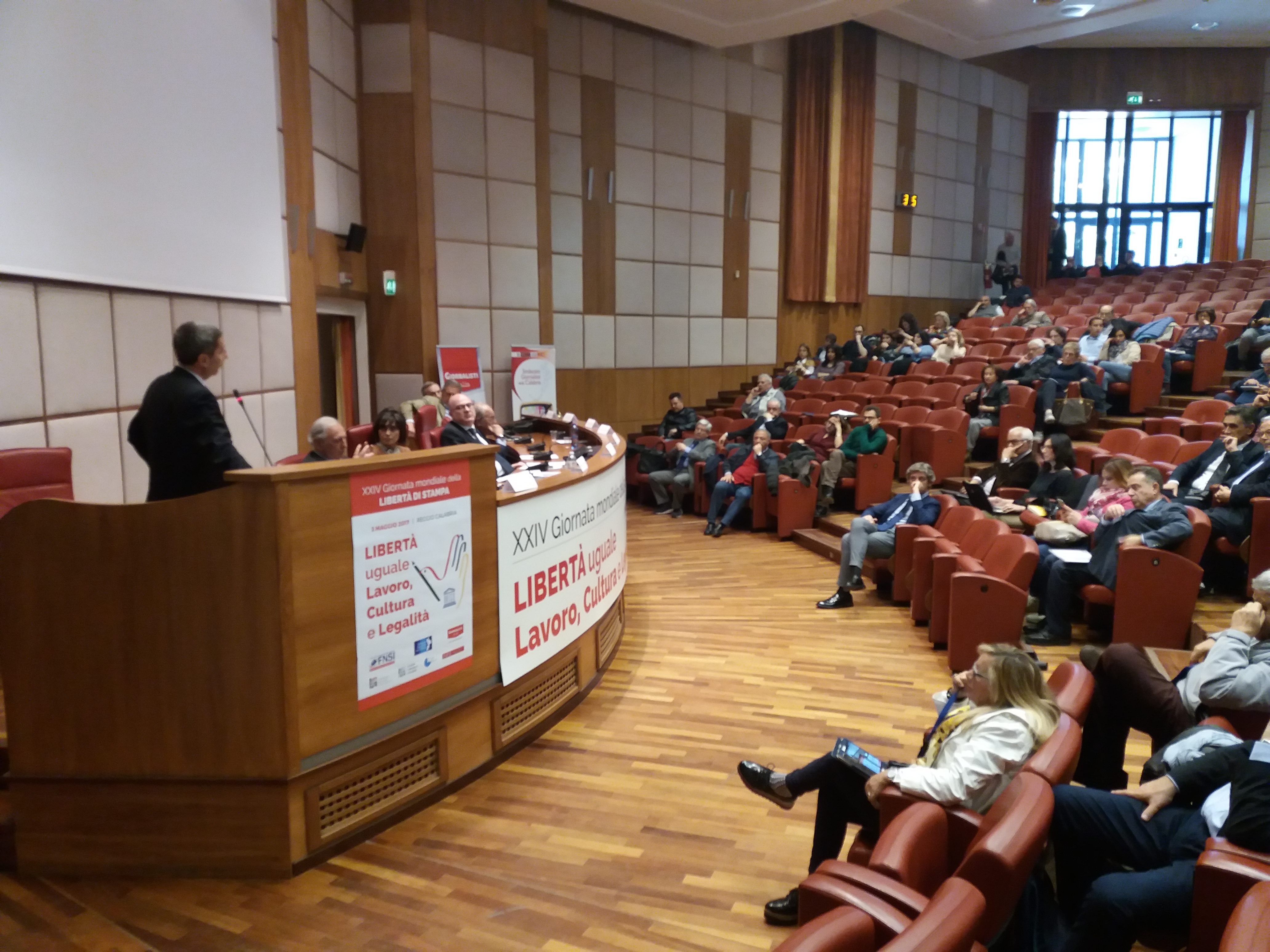 Libertà di stampa, Irto: «Serve una legge sull'editoria»