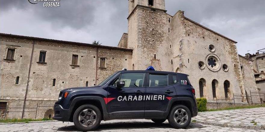 San Giovanni in Fiore, minori spacciano a scuola: 3 arresti