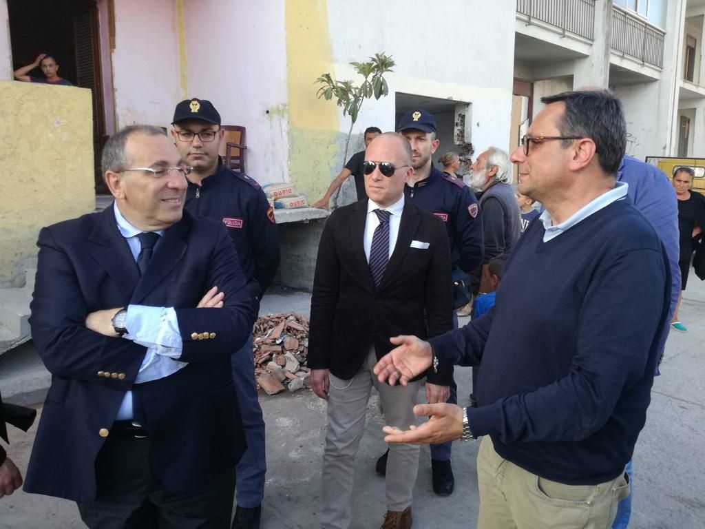 Bambini della Ciambra senza pulmino, la denuncia di Marziale