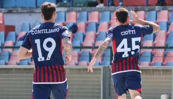 Cosenza, tre finali per blindare il terzo posto. Per il Crotone il percorso più lungo nei playoff