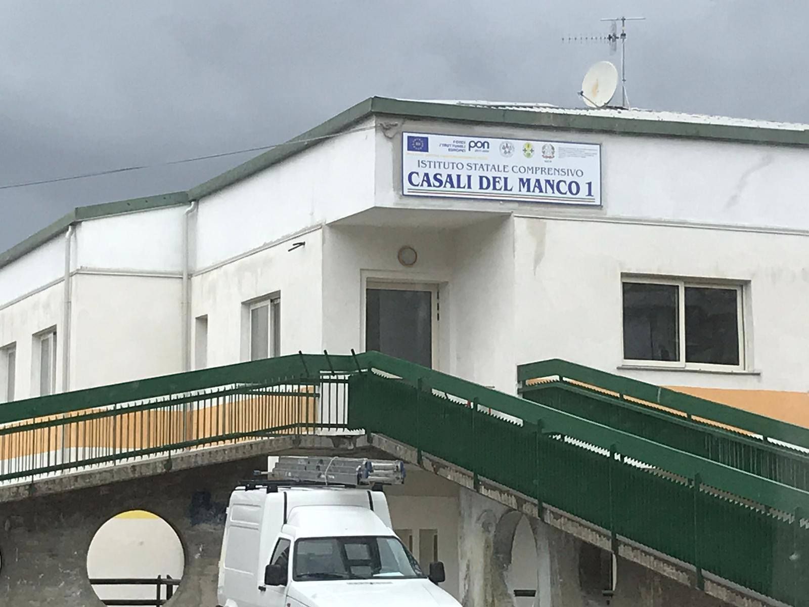 «Casali del Manco cancella la propria storia (per sciatteria)»