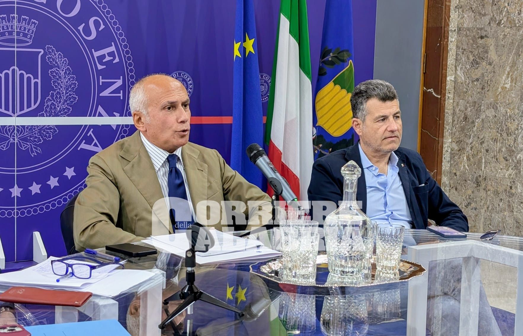 Bufera sui concorsi a Cosenza, Caruso: «Basse insinuazioni di chi ha interessi diretti in questo Palazzo»