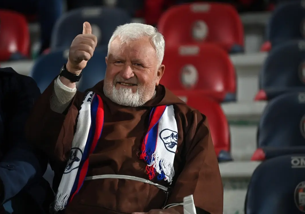 Occhiuto: «Addio a Padre Fedele, simbolo di pace e fratellanza»