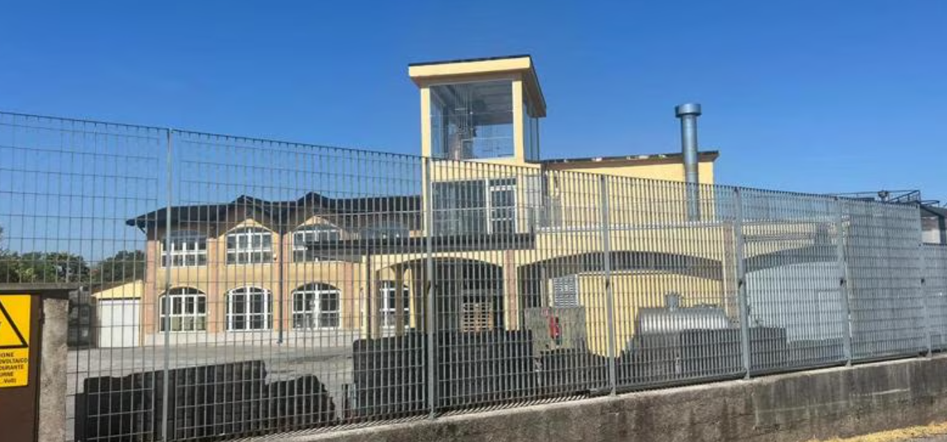 Cade in un serbatoio, morto operaio di una distilleria