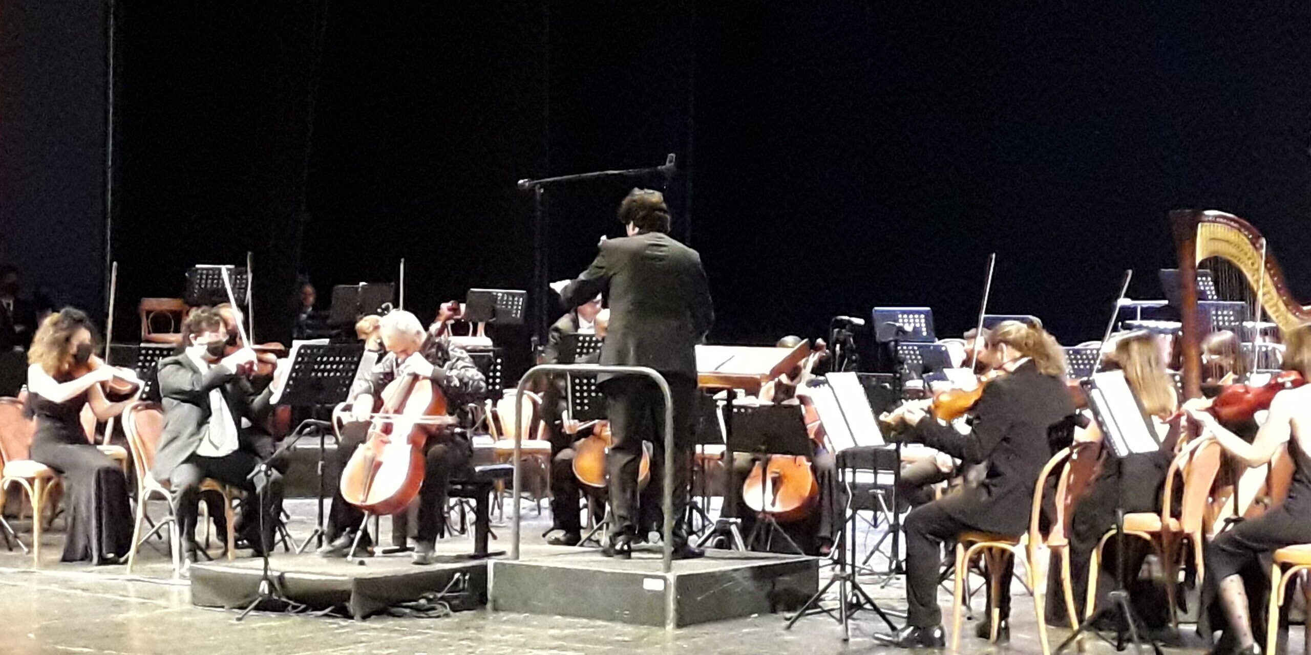 Catanzaro riabbraccia il Politeama, il teatro riapre con le emozioni targate Arlia e Sollima