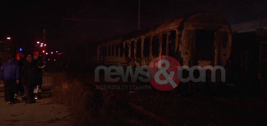 Rogo dei treni a Cosenza, rinvenuto scheletro