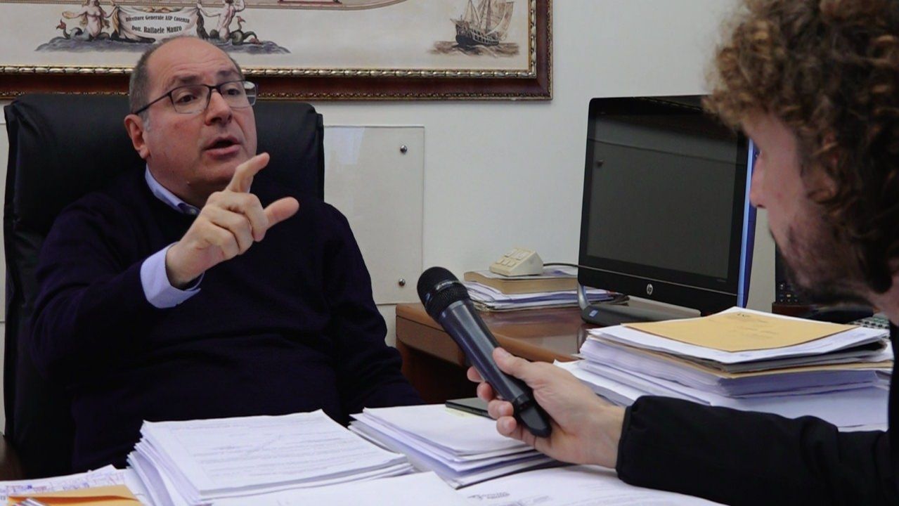 Blitz de Le Iene all'Asp di Cosenza