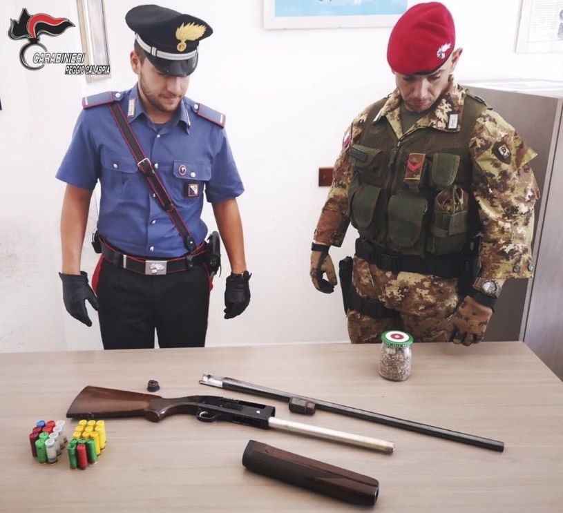 Armi e droga rinvenuti nella Locride