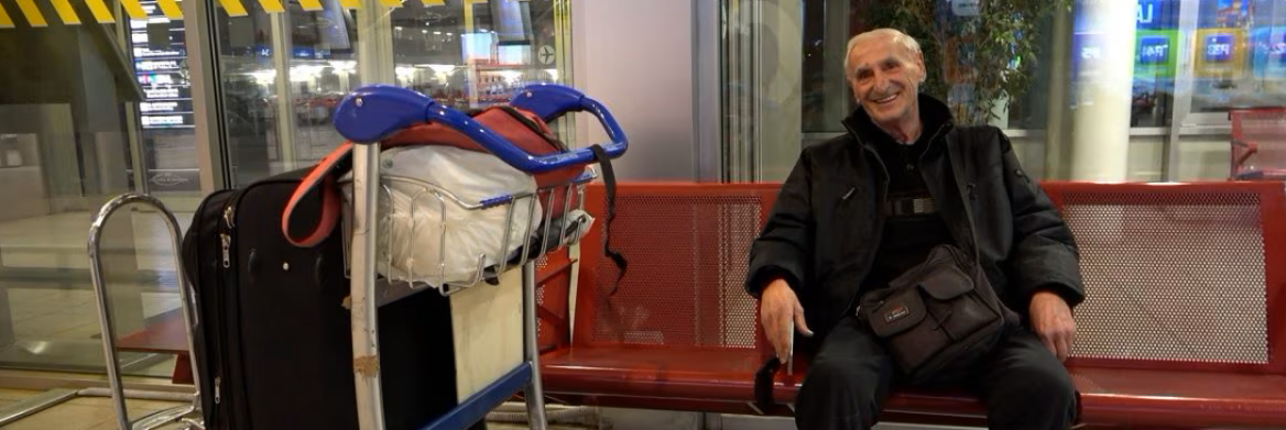 La storia di Arnaldo, vive in aeroporto come Tom Hanks in The Terminal