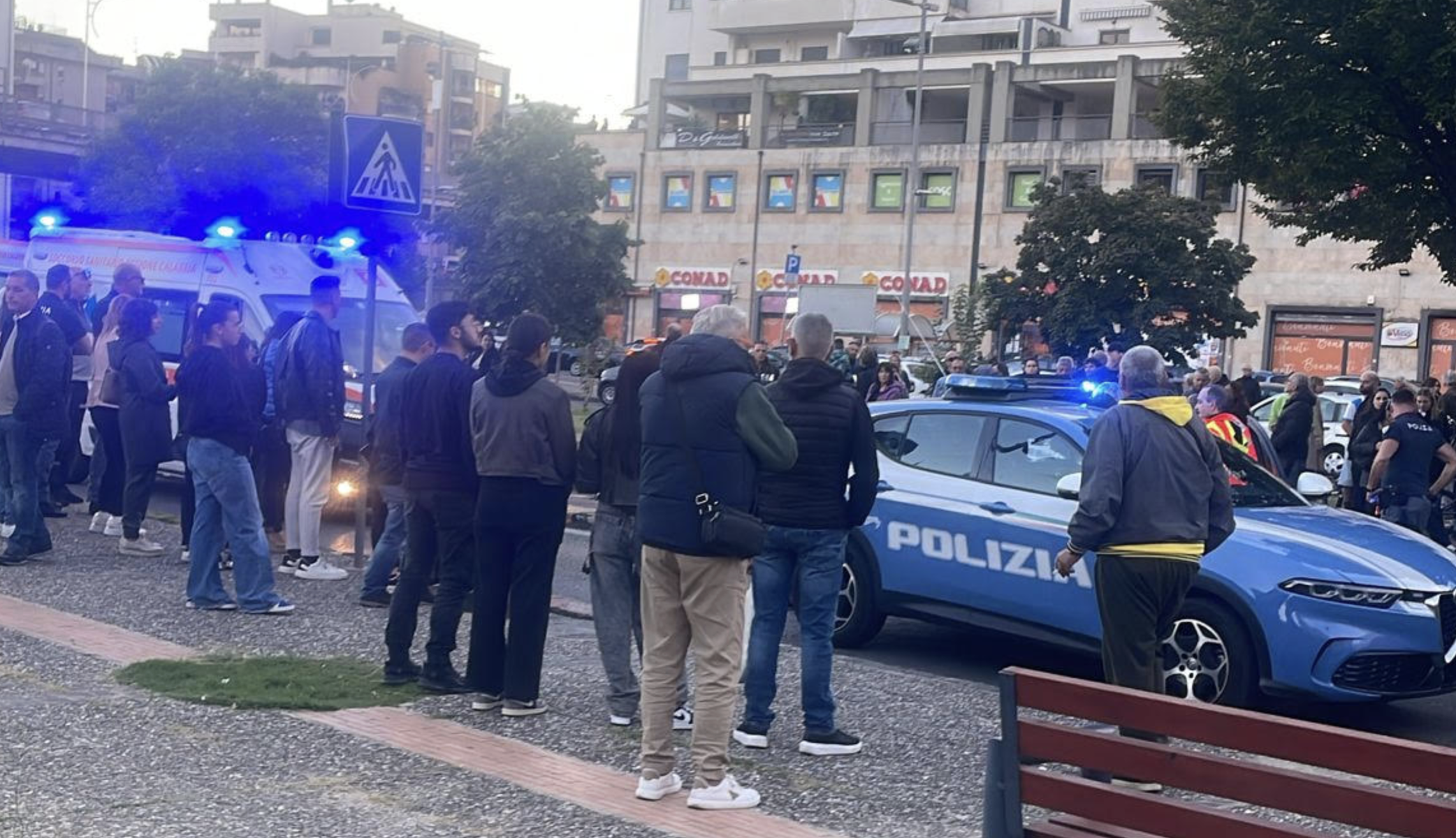Violenta rissa in viale Mancini, caos e traffico deviato a Cosenza