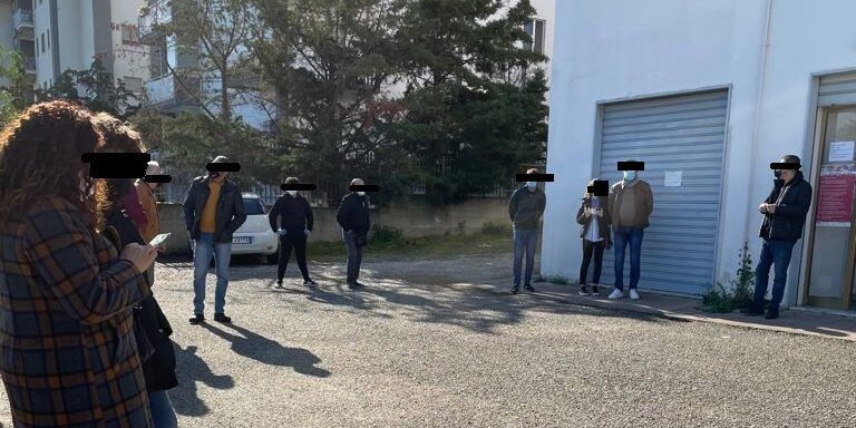 Corigliano Rossano, l’odissea dei positivi in fila all’Ufficio Igiene dell’Asp