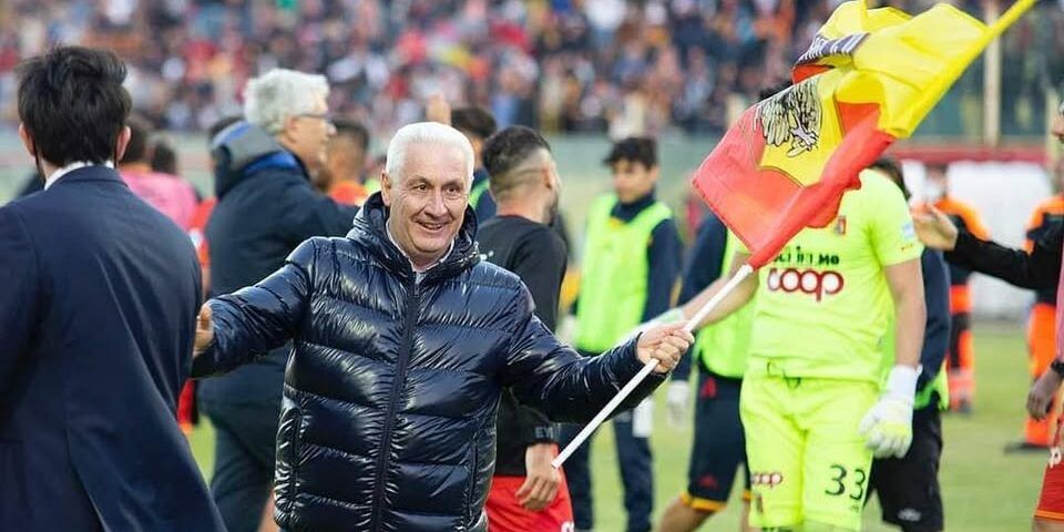 Catanzaro, l’appello di Desiderio Noto: «Tutti al Ceravolo. Vogliamo fuoco, rabbia e passione»