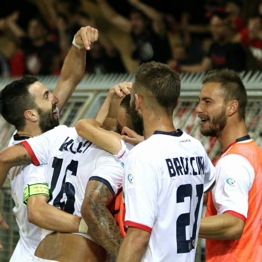 Il Cosenza fa fuori (di nuovo) la Samb: è semifinale