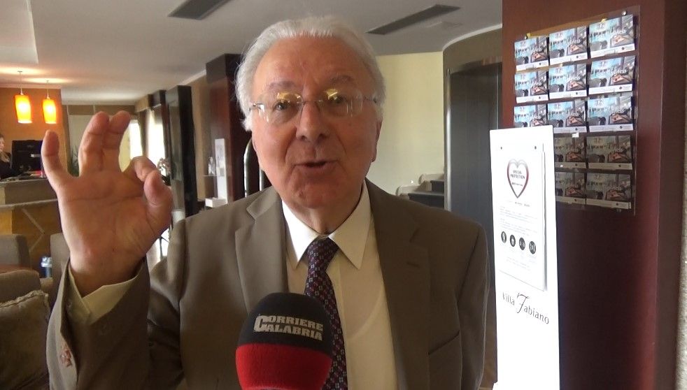 Faggin: «L’idea che l’intelligenza artificiale ci danneggi è sbagliata»