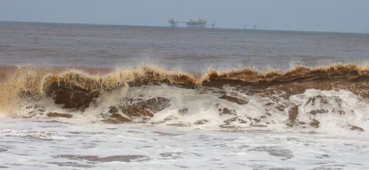 Ianni: «Mare sporco perché il sistema dei depuratori non funziona»