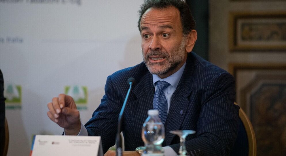 Corruzione, Minenna risponde al gip