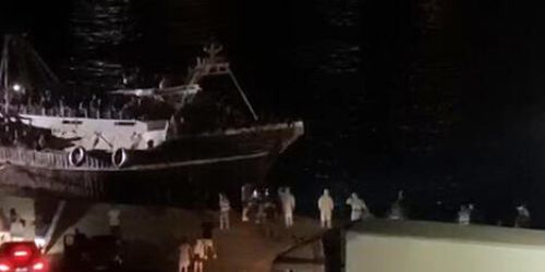 sbarco migranti notte