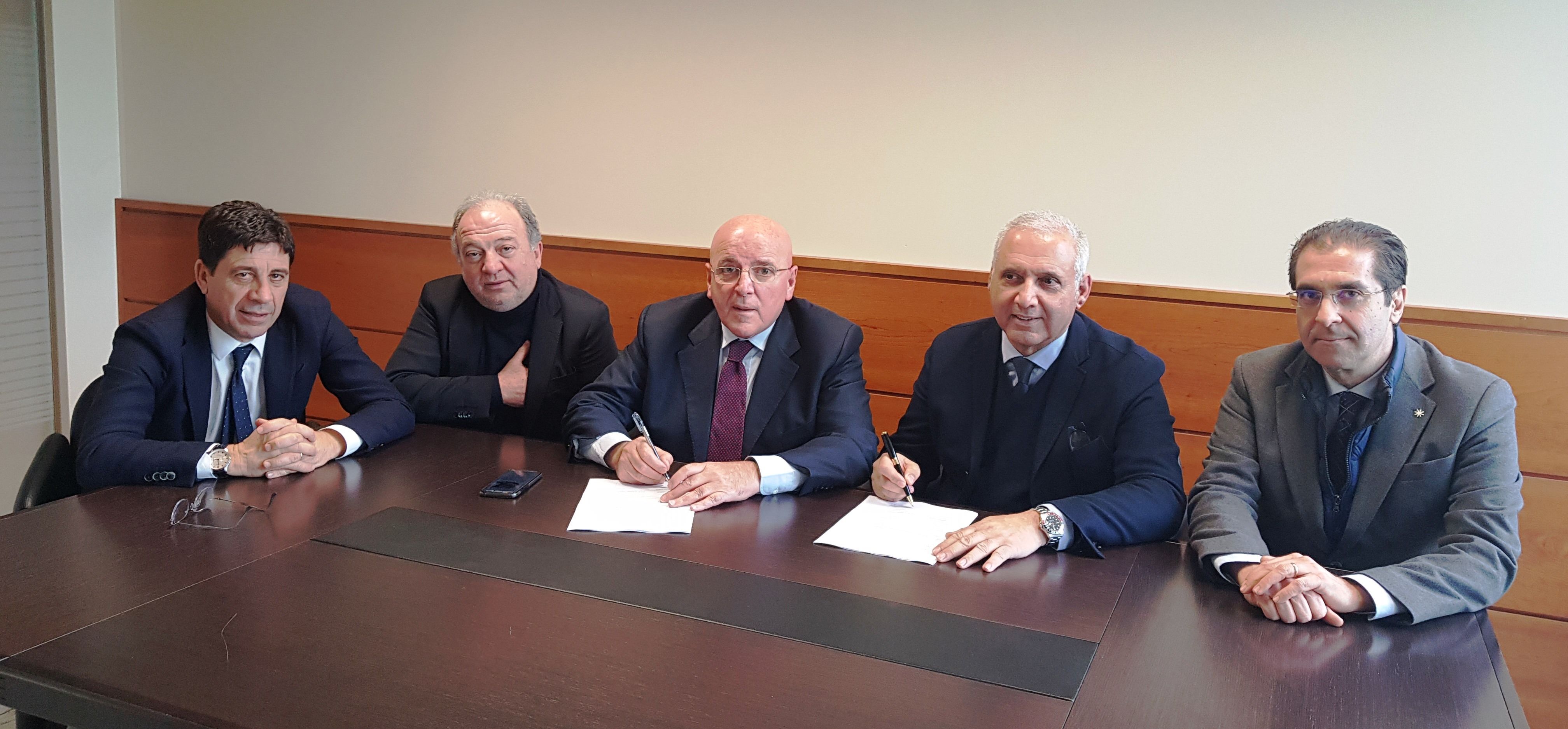 Reggio, firmata la convenzione per l’ampliamento dell’ospedale