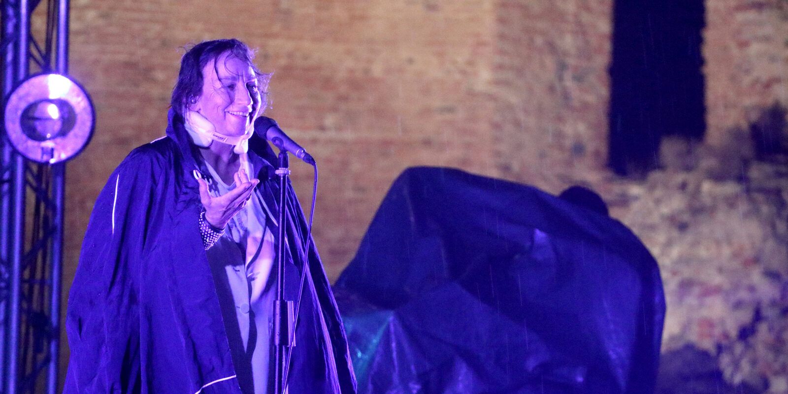 Il live di Gianna Nannini a Roccelletta di Borgia sospeso per la pioggia