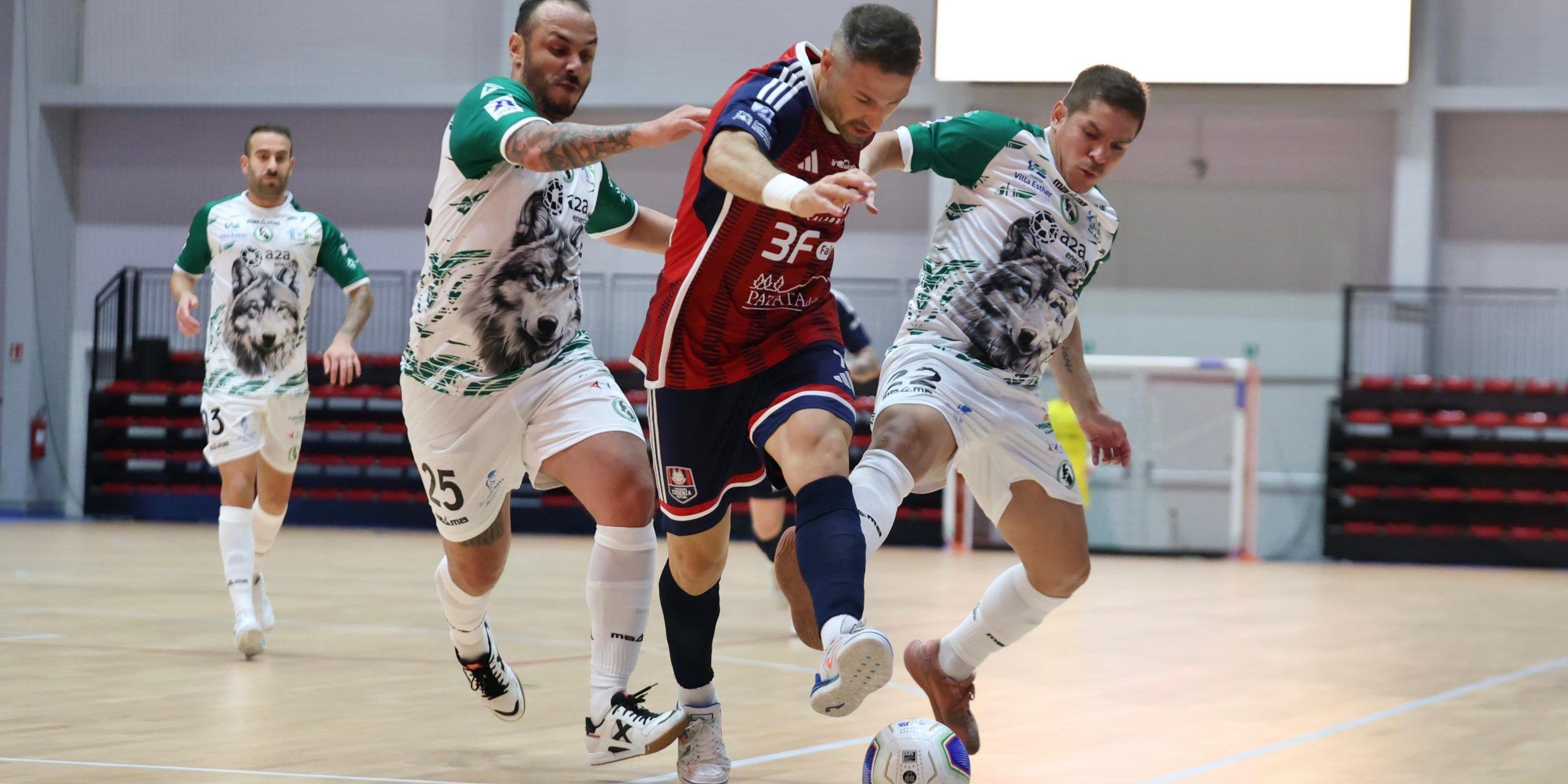 Pirossigeno Cosenza poco concreta. Ko beffardo contro Sandro Abate Avellino