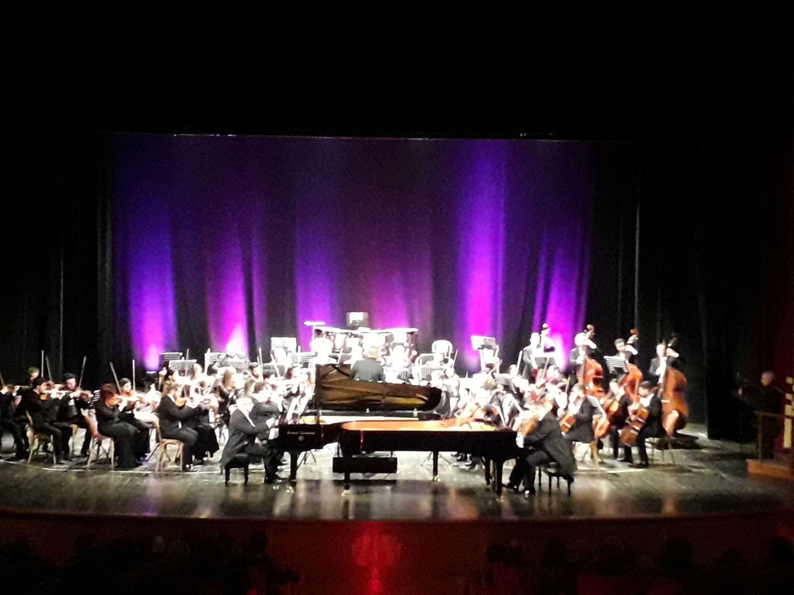 Buona la prima della stagione sinfonica al Politeama di Catanzaro – VIDEO