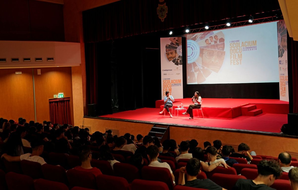 Scolacium Docu Film Fest si chiude a Soverato con i giovani che scoprono De Andrè
