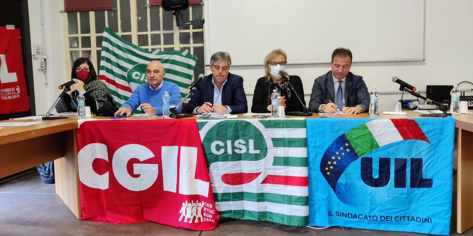 «Una manovra inadeguata». I sindacati a Reggio per discutere di fisco, previdenza, Mezzogiorno