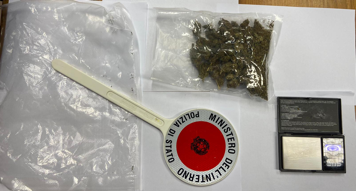 Crotone, 21enne arrestato per spaccio nella zona industriale