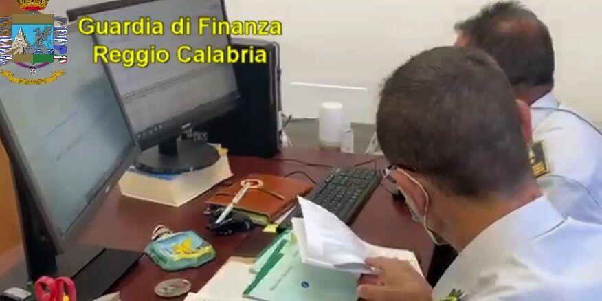 Villa San Giovanni, la Guardia di finanza smaschera 89 “furbetti” del “bonus spesa Covid 19” – VIDEO