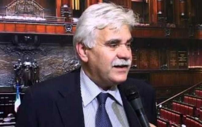 «Le (preoccupanti) teorie di Casaleggio sul Parlamento»