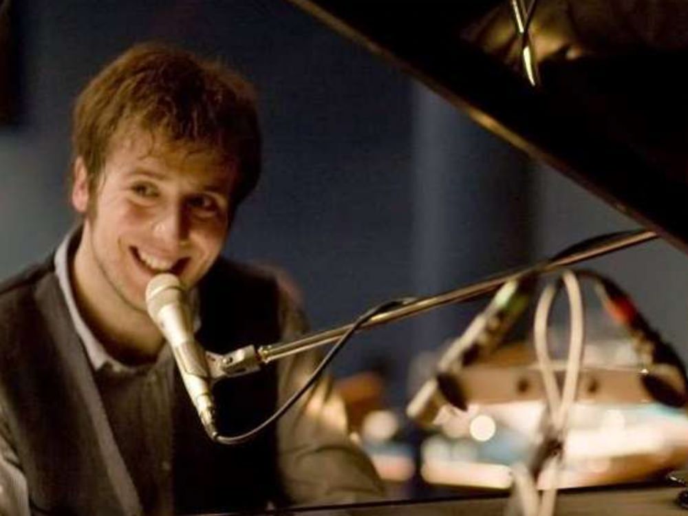 Al Politeama il talento musicale di Raphael Gualazzi