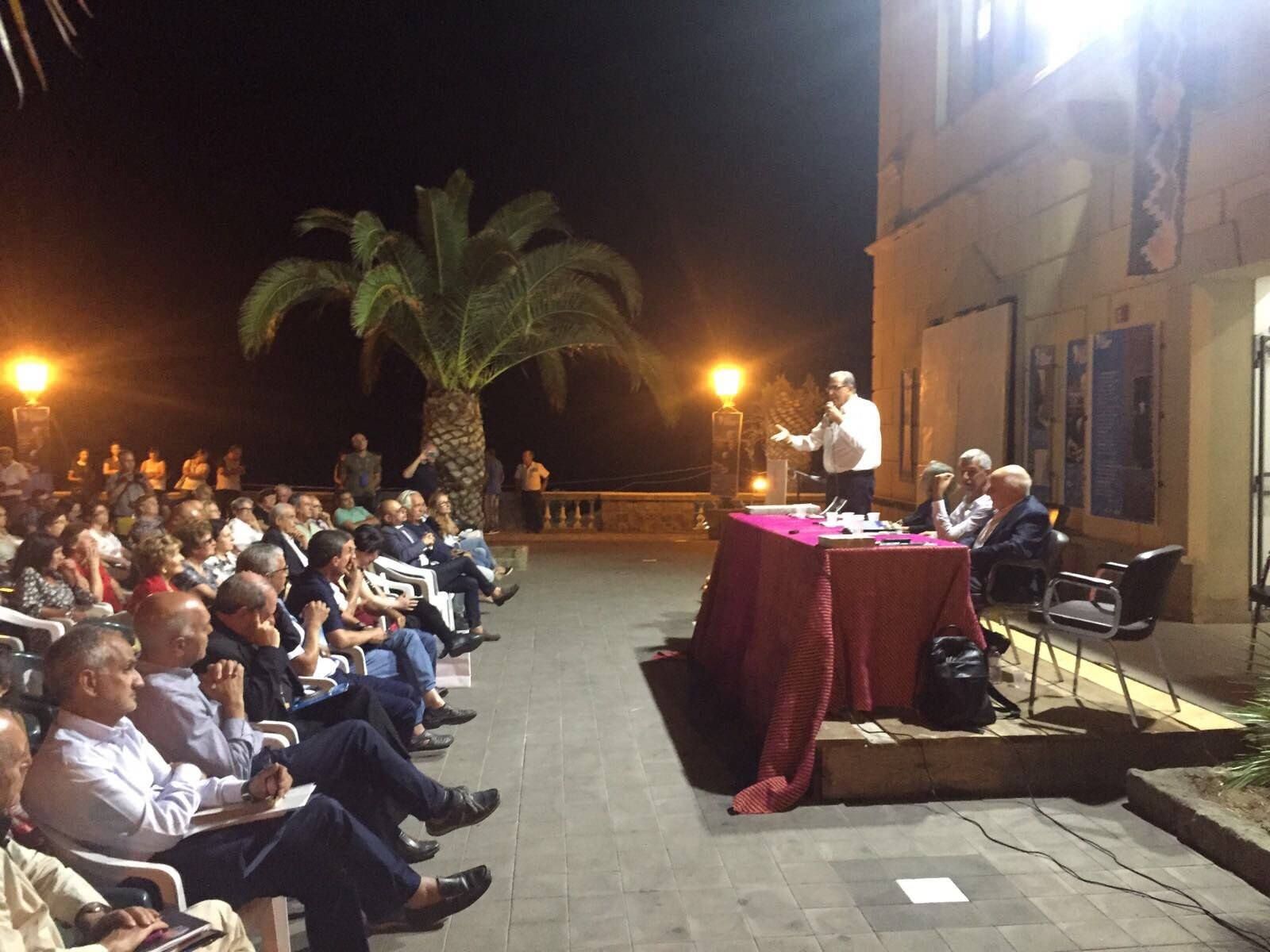 A Viscomi il premio "don Massimo Alvaro"