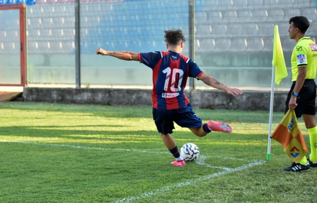 Crotone travolgente: poker all’Altamura e prima vittoria stagionale