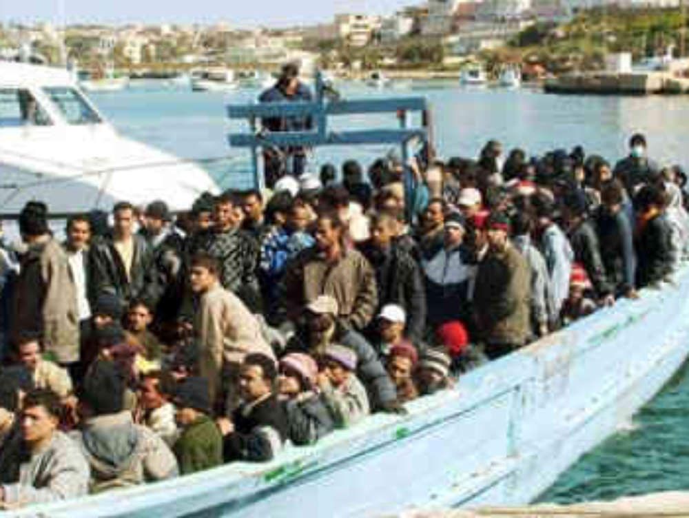 Sbarco di immigrati sulle coste di Crotone