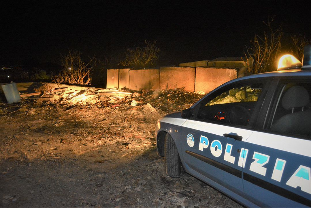 Reggio Calabria, incendia rifiuti: arrestato 69enne