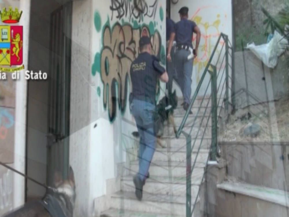 Spaccio a Reggio, cinque arresti