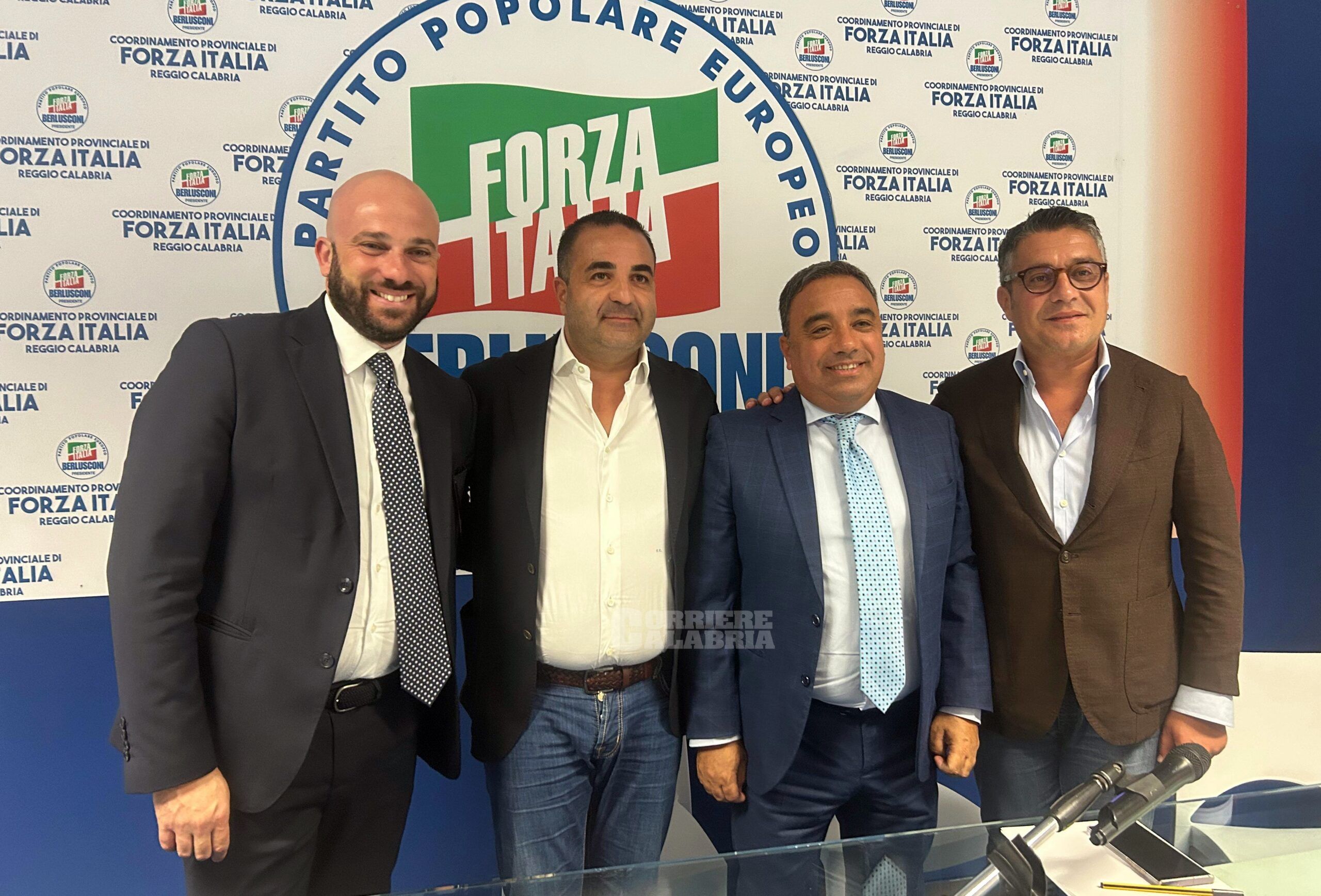 Forza Italia, nominati tre vicesegretari regionali. Cannizzaro: «Siamo una grande squadra»