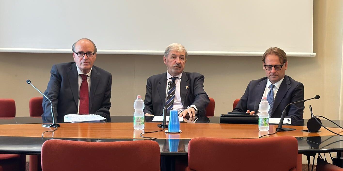 «Un ponte aereo tra Genova e Reggio Calabria»