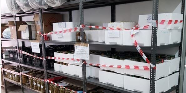 Prodotti alimentari illegali a Crotone: scattano i sigilli a 550 chili