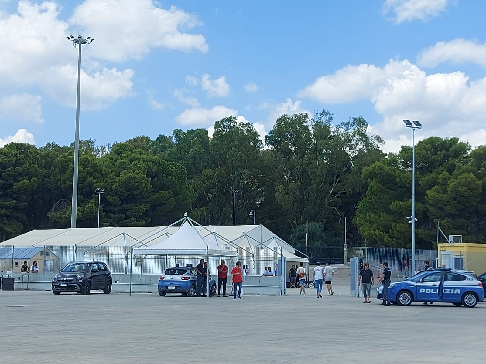 Nuovo sbarco di migranti nella Locride, in 40 arrivano a Roccella Jonica