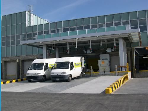 «Poste italiane in Calabria dismette contratti di lavoro»