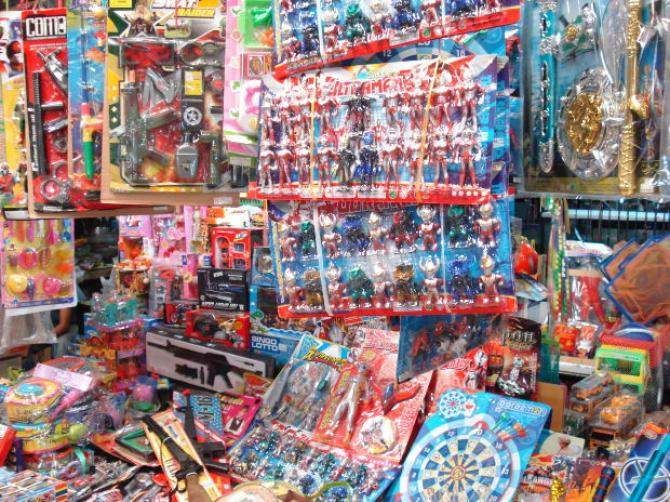 Crotone, sequestrati migliaia di giocattoli cinesi