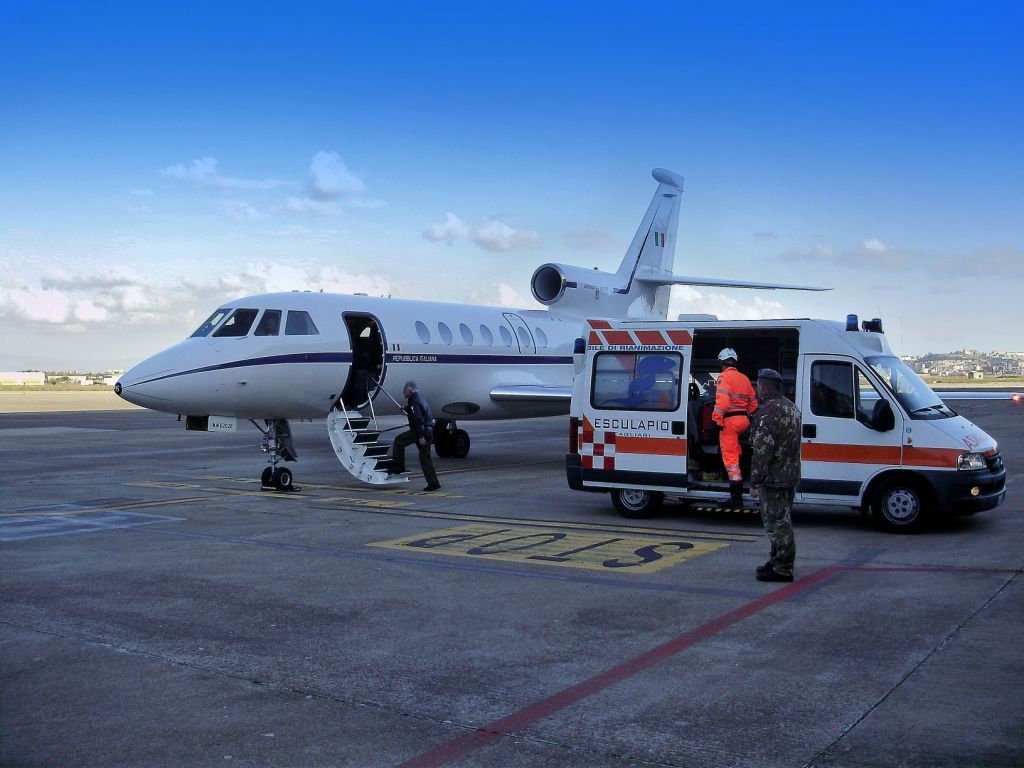 Reggio, volo militare per salvare una ragazzina di 12 anni