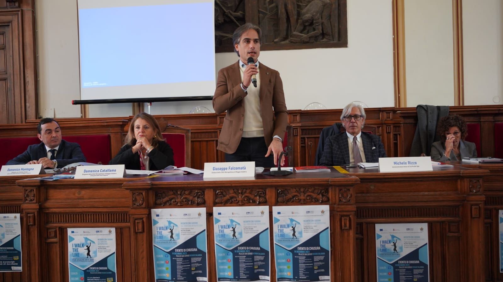 “I Walk The Line”, boom di studenti e gran finale a Palazzo San Giorgio