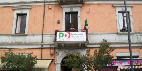 La sede della federazione cosentina del Pd
