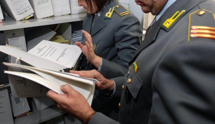 Reggio, scoperta maxi evasione da 7,7 milioni