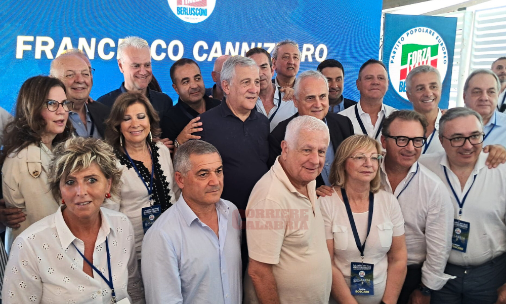 «Non possiamo perdere i migliori giovani calabresi»: a Reggio l’impegno di FI. Tajani: «Elaboreremo un piano per il Sud»