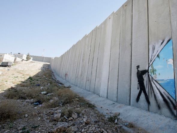 La “non” politica che innalza muri e non parla ai calabresi