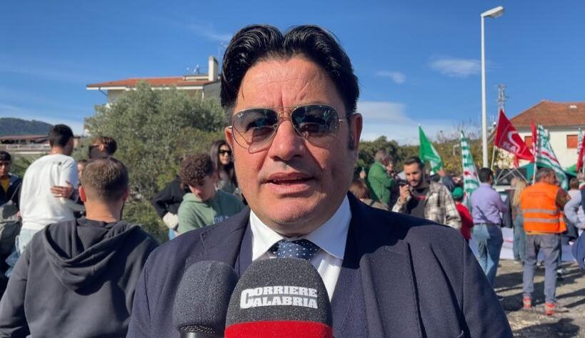 Rapani: «Trenitalia sopprime le corse senza preavviso, ne riferirò al governo»