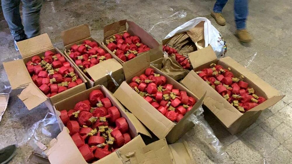 Catanzaro, sequestro di 280 kg di fuochi d’artificio: un arresto e due denunce